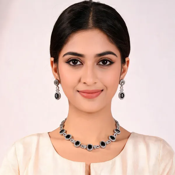 Silver_Tone_Black_Stone_Necklace_And_Earrings_Set_For_Women