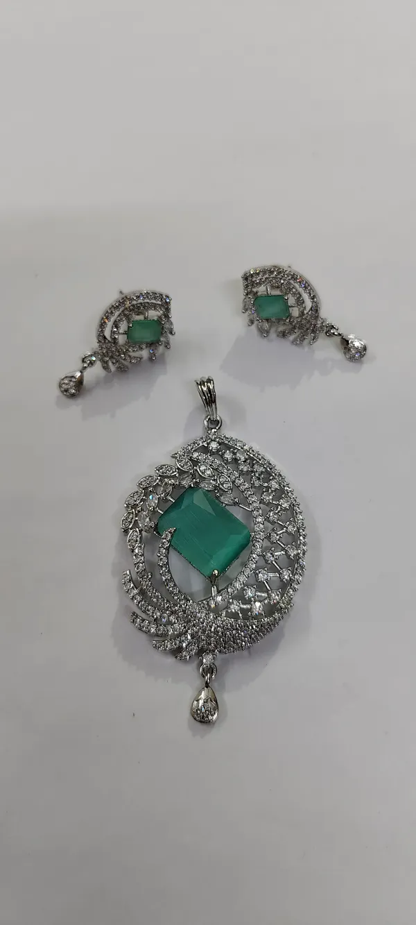 Silver_Tone_Green_Stone_Pendant_And_Earrings_Set_For_Women