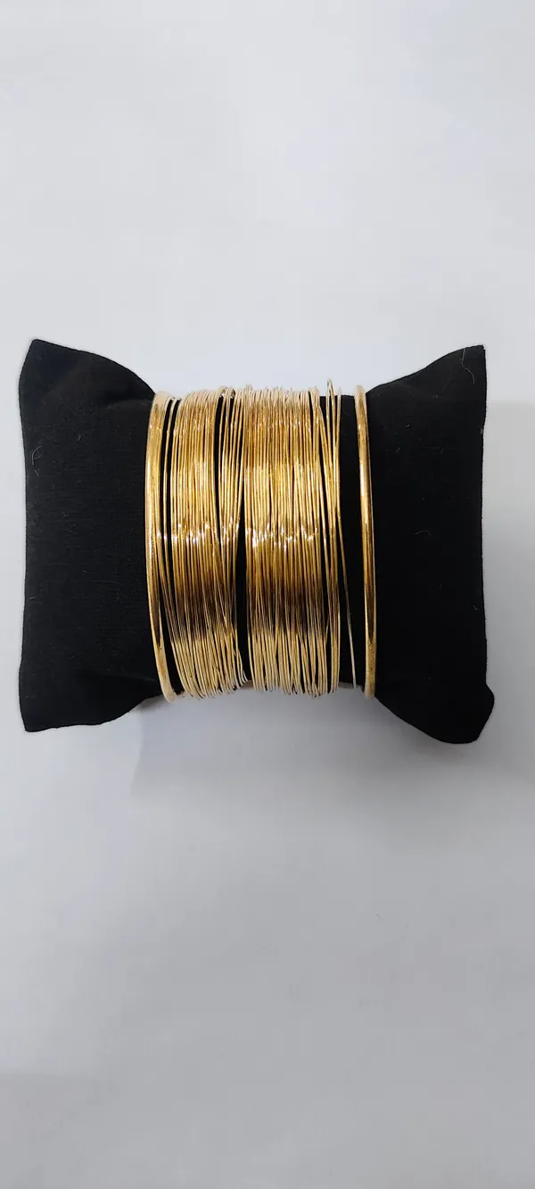 Gold_Tone_Slim_Bangles_Set_for_Women