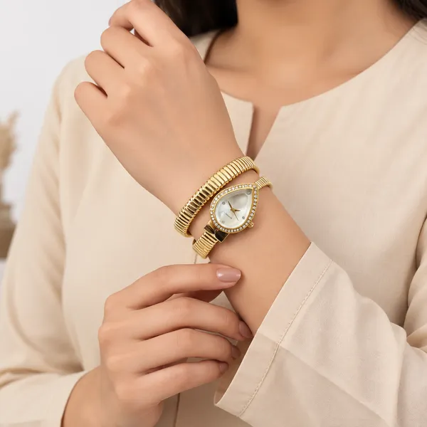 Gold_Tone_Teardrop_Quartz_Watch_for_Women