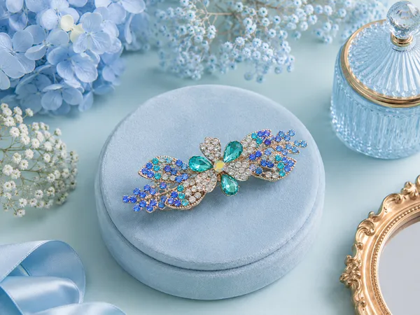Blue_Crystal_Embellished_Butterfly_Hair_Clip_for_Women