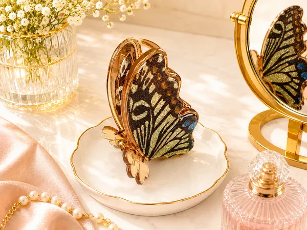 Gold_Butterfly_Embellished_Hair_Claw_Clip_for_Women