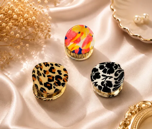 Multicolour_Printed_Mini_Hair_Claw_Clips_Set_for_Women