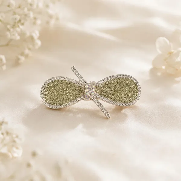 Silver_Metal_Rhinestone_Butterfly_Center_Clip_For_Women