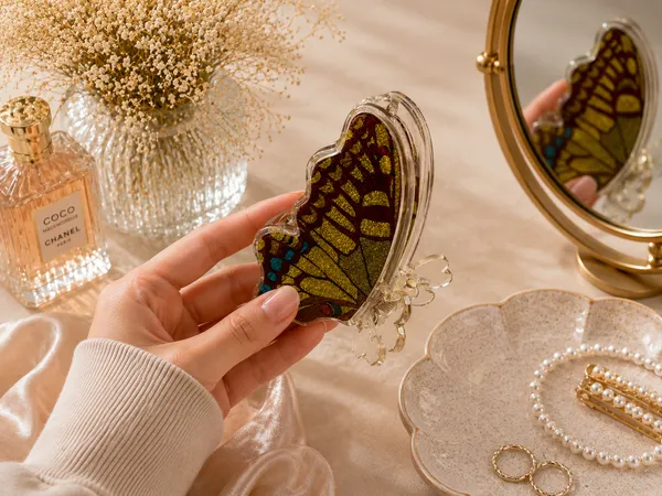 Multicolour_Butterfly_Acrylic_Hair_Clip_for_Women