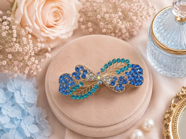 Blue_Rhinestone_Butterfly_Hair_Clip_for_Women