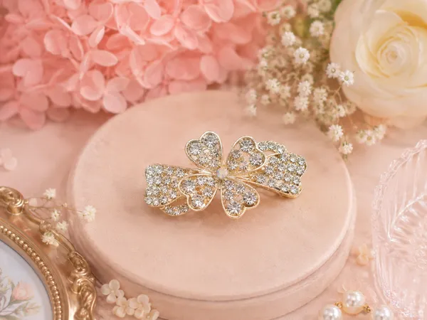 Gold_Tone_Crystal_Embellished_Hair_Clip_for_Women