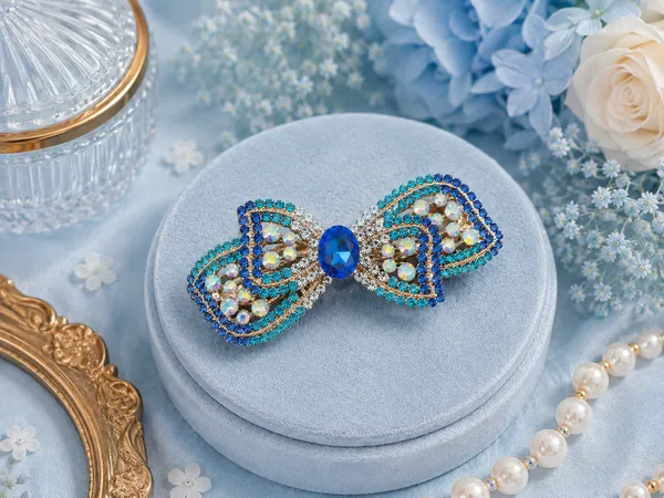 Blue_Crystal_Bow_Hair_Clip_for_Women