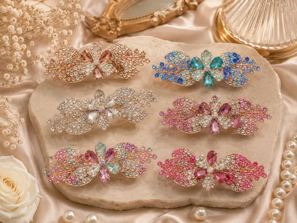 Blue_Crystal_Embellished_Butterfly_Hair_Clip_for_Women