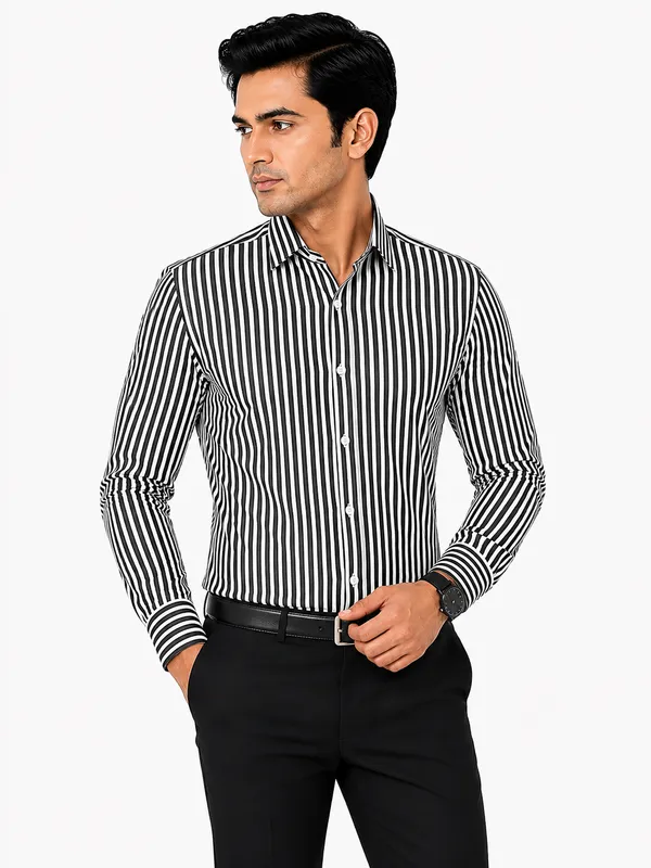 Black_Striped_Casual_Shirt_for_Men