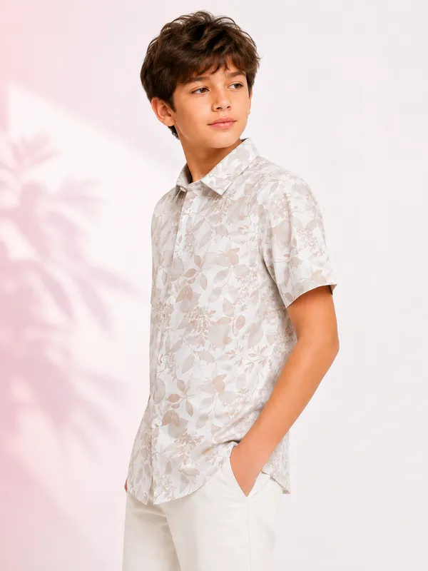 White_Floral_Print_Short_Sleeve_Shirt_for_Men