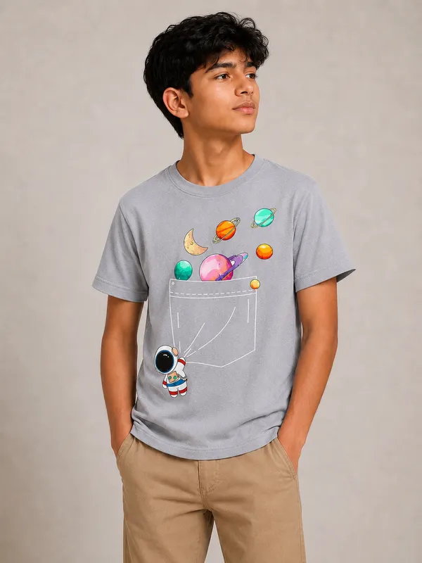 Grey_Round_Neck_T-Shirt_for_Men