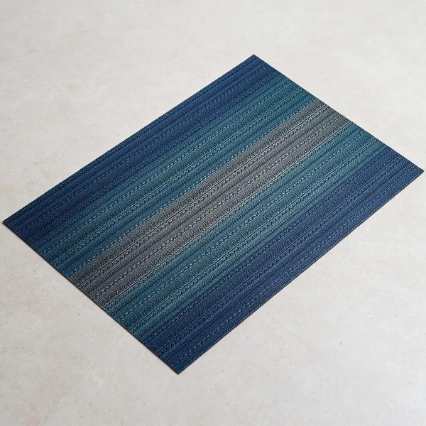 table_mat_berry_blue