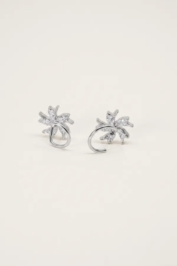 Silver_Floral_Statement_Earrings_For_Women