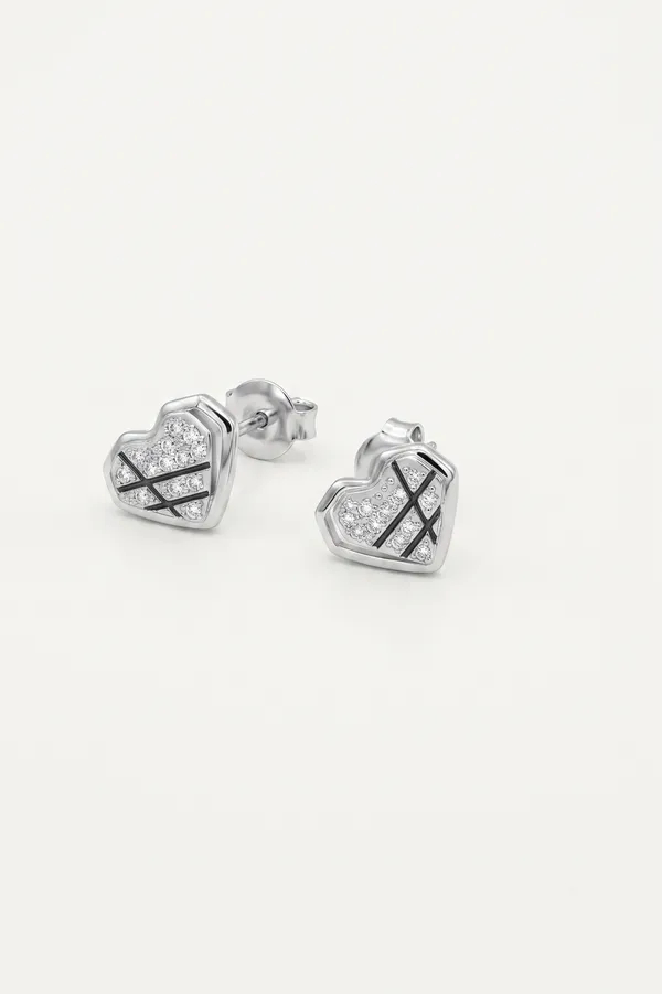Silver_Heart_Stud_Earrings_for_Women