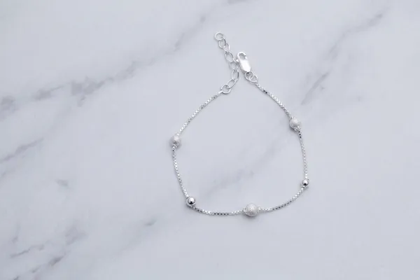 Silver_Tone_Beaded_Chain_Bracelet_for_Women
