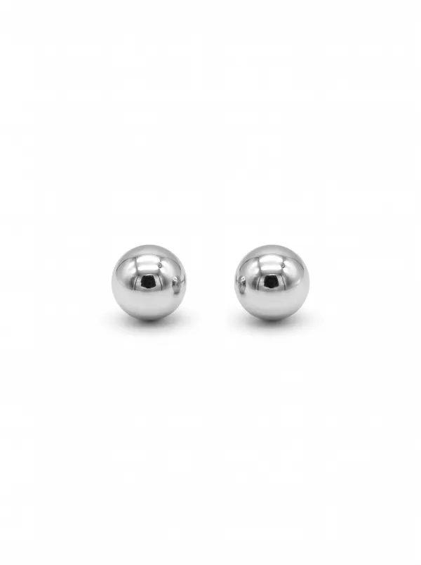 Classic_Polished_Ball_Silver_Stud_Earrings_(925_Sterling_Silver)
