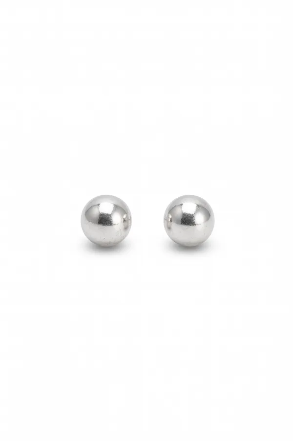Classic_Polished_Ball_Silver_Stud_Earrings_(925_Sterling_Silver)