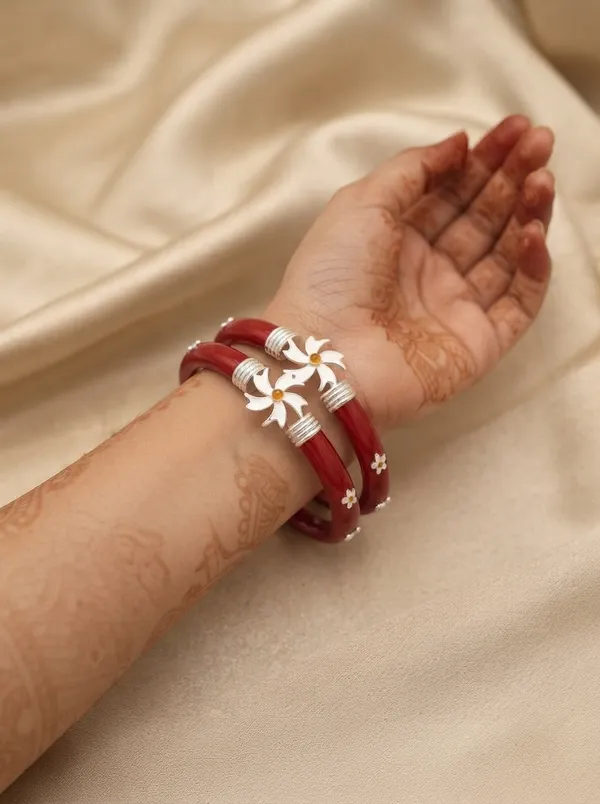 Exquisite_Floral_Carved_925_Silver-Plated_Red_Pola_Bangles