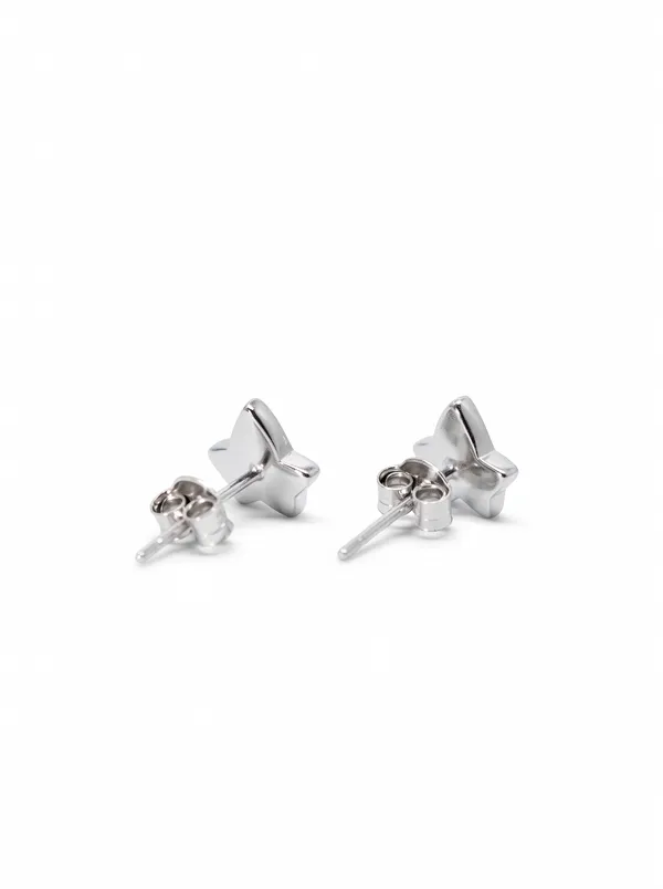 Ivy_Leaf_Green_Enamel_Silver_Stud_Earrings_(925_Sterling_Silver)