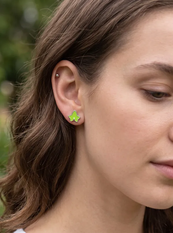 Ivy_Leaf_Green_Enamel_Silver_Stud_Earrings_(925_Sterling_Silver)