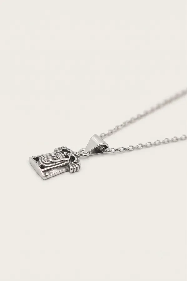 Silver_Tone_Hanuman_Pendant_Necklace_for_Unisex