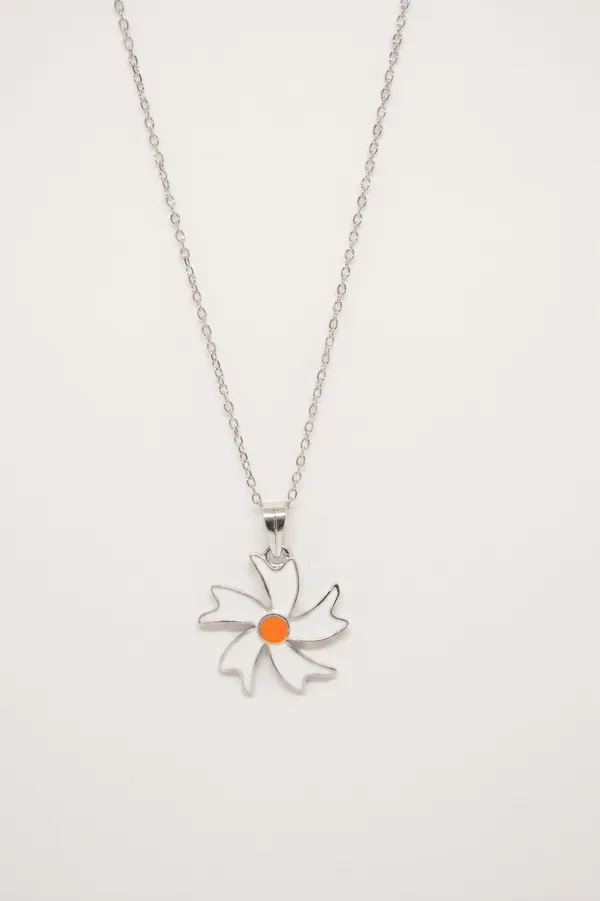 Silver-Tone_Floral_Pendant_Necklace_for_Women