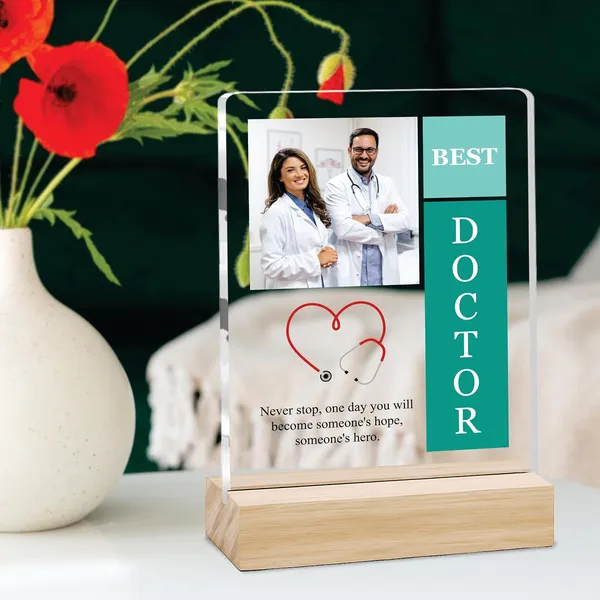 Giftplease_Best_Doctor_Photo_Plaque_With_Wooden_Stand_Personalised_Gift_For_Doctors_Thank_You_Gift_For_Medical_Professionals_Home_Office_Table_Decor_Appreciation_Frame_For_Doctor_Dct_01