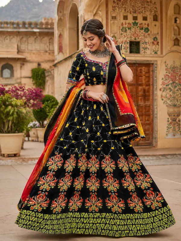 Black_Polyester_Flared_Lehenga_Choli_For_Women