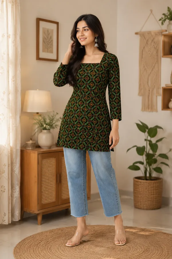 Green_Polyester_Straight_Kurta_For_Women