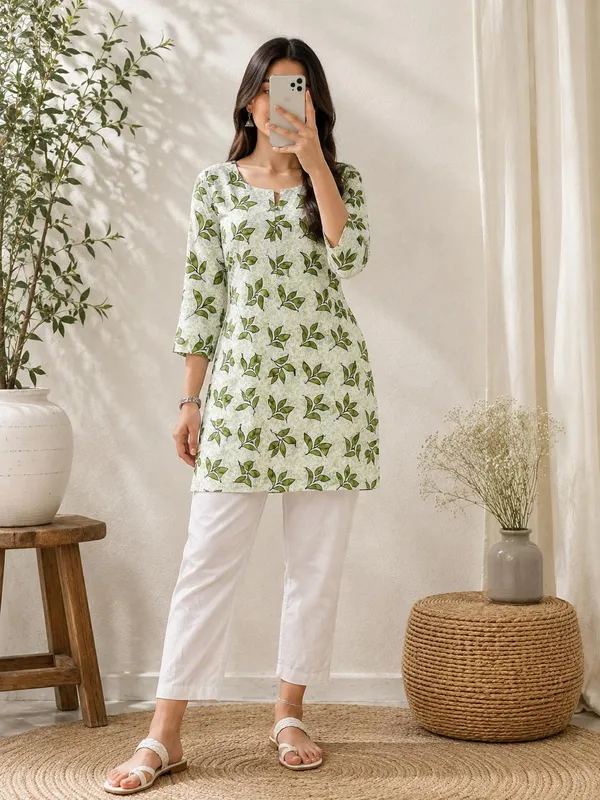 White_Green_Cotton_Straight_Kurta_For_Women