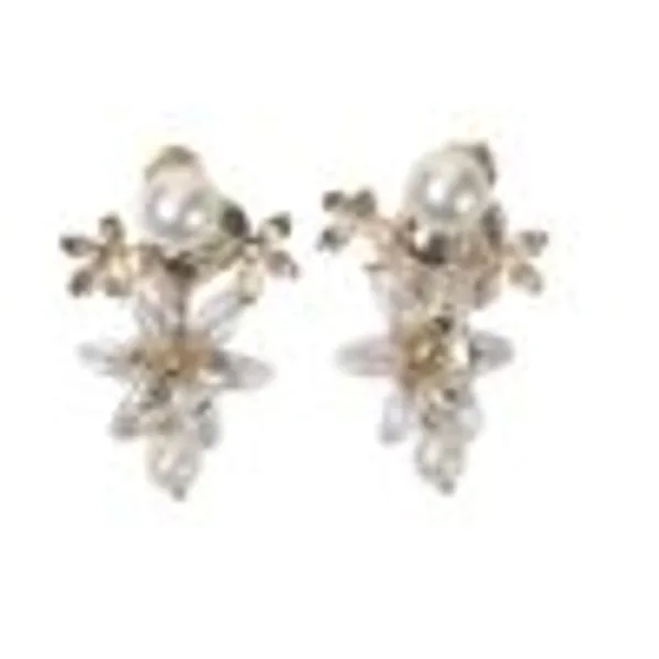 Pearl_Stud_With_Blossom_Flower_Danglers