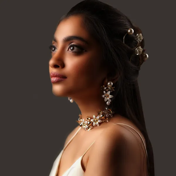 Pearl_Stud_With_Blossom_Flower_Danglers