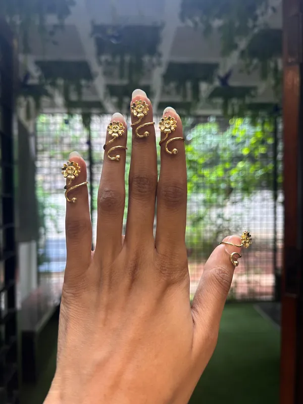 Raining_Flowers_Nail_Ring