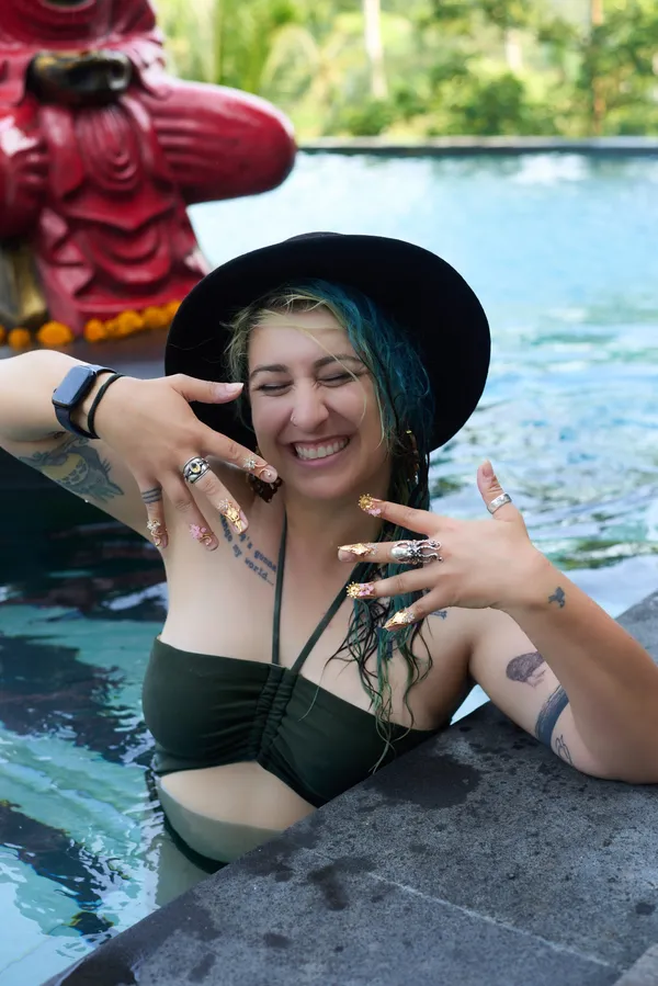 Crystal_Leaf_Nail_Ring