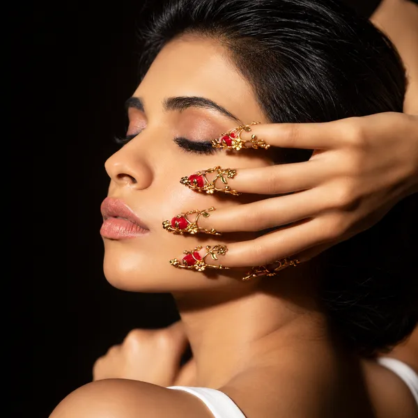 Pushpam_Nail_Ring
