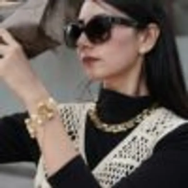 Loop_Me_In_Short_Necklace_Waistbelt