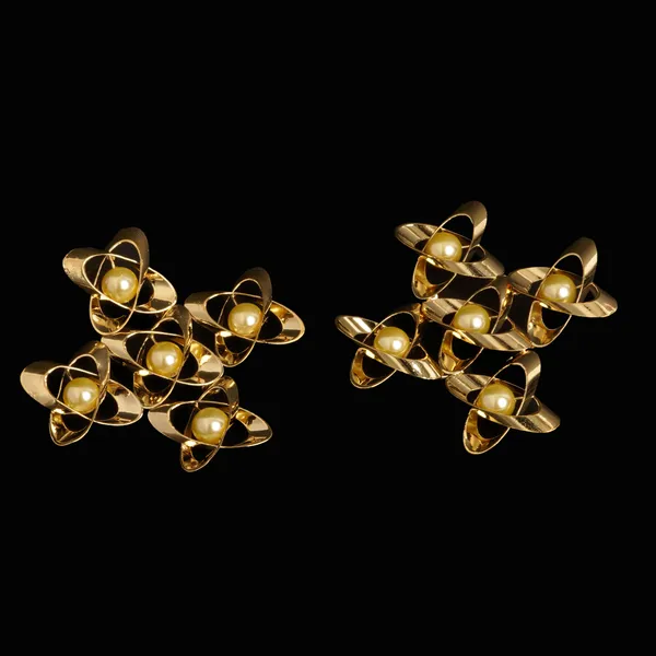 Gold_Studs