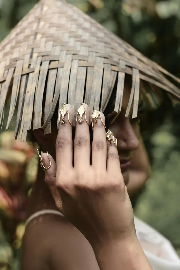 Petal_Fan_Vanki_Nail_Ring
