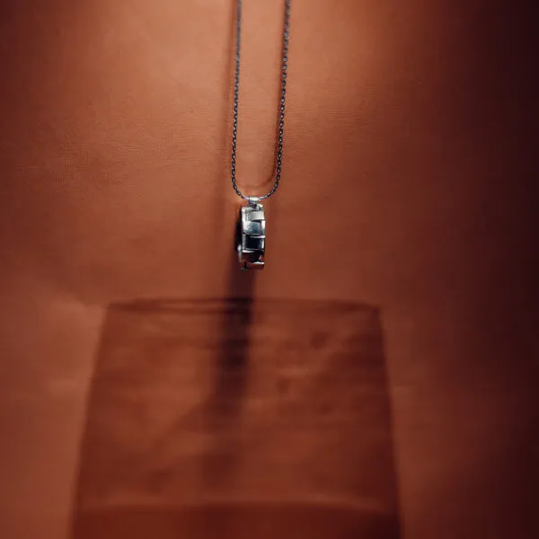 Interlock_Pendant_Sets