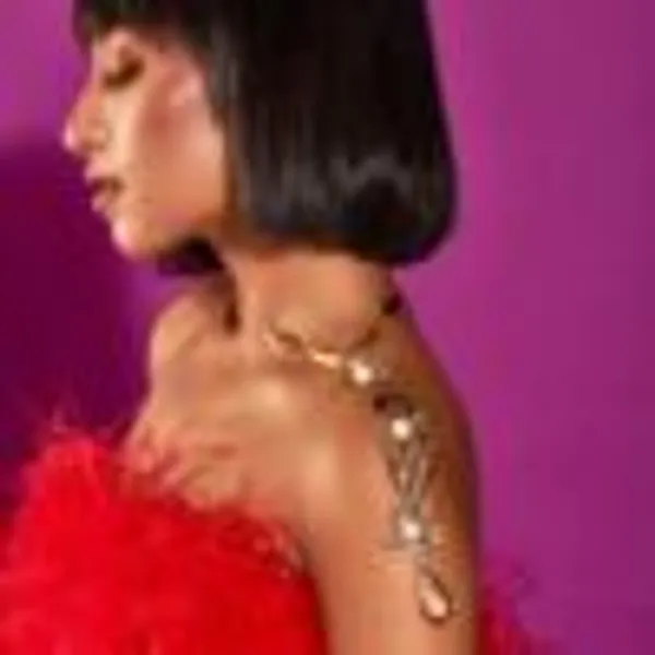 Trickle_Down_Cleavage_Necklace
