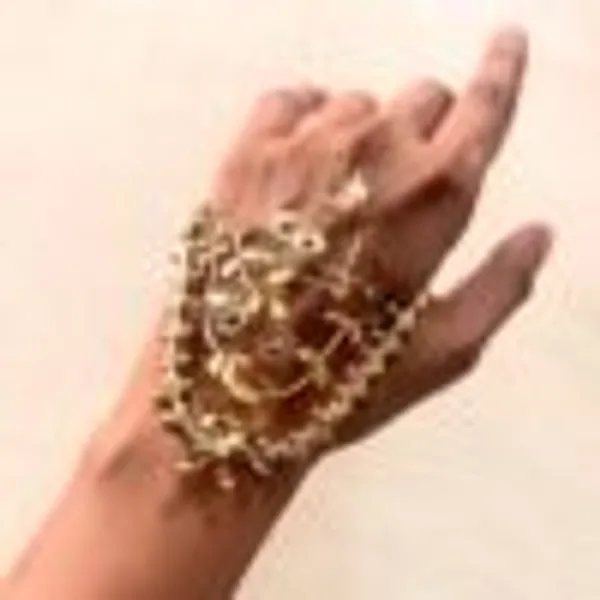 Liliana_Palm_Cuff