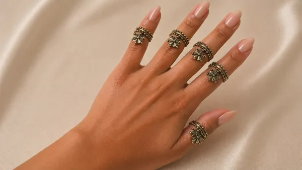 Aurelia_Sculpt_Leaf_Nail_Ring