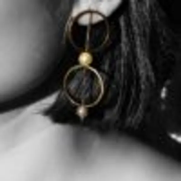 Dance_In_Pearls_Danglers