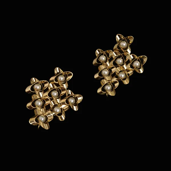 Calming_White_Studs