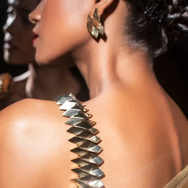 Sinuous_Choker