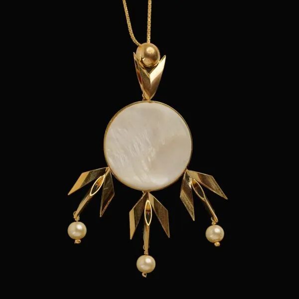 Marble_Centre_Grandeur_Pendant