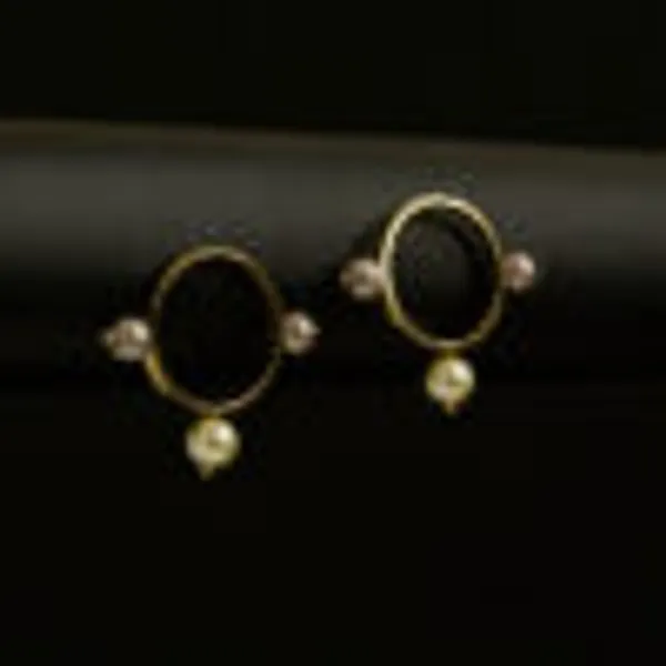 Tripearl_Studs