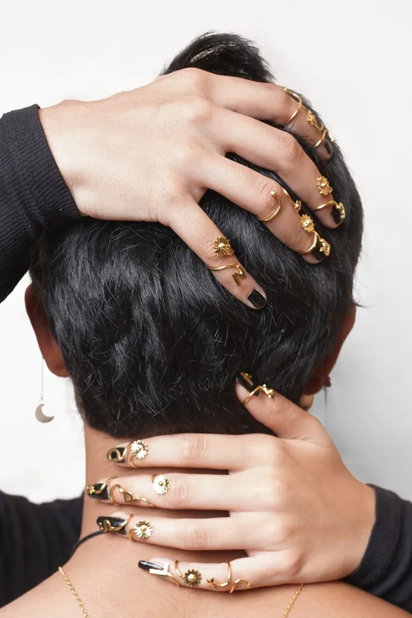 Unisex_Alpha_Sunshine_Nail_Ring
