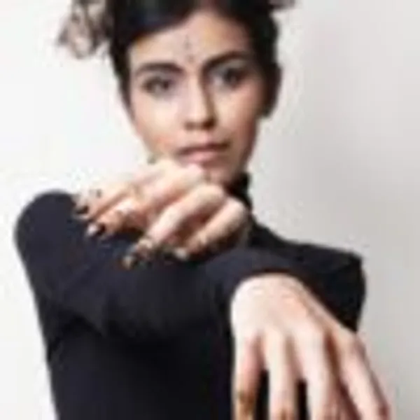Unisex_Alpha_Sunshine_Nail_Ring